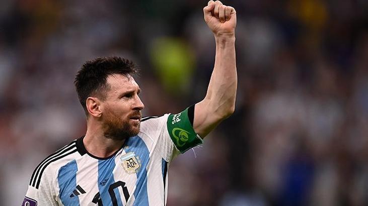 Arjantin'i Dünya Kupası'nda Lionel Messi sırtlıyor
