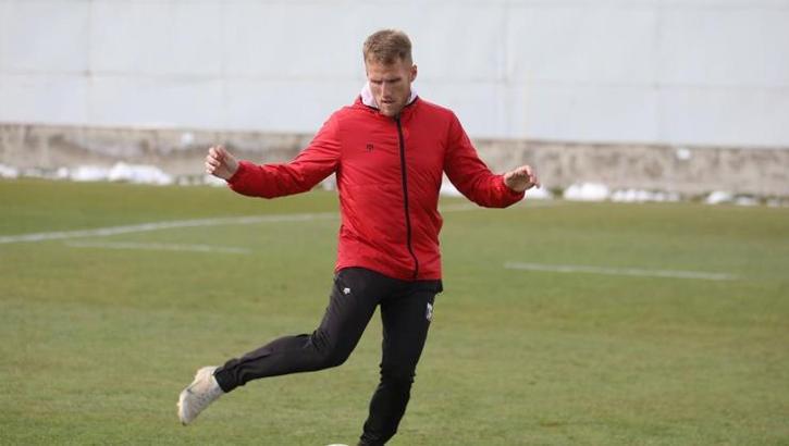 Sivassporun yeni transferi Samu Saiz ilk idmana çıktı