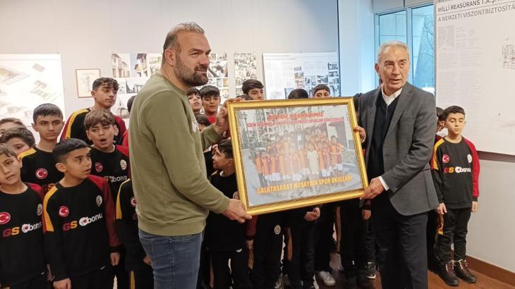 Galatasaray Nusaybin Spor Okulları öğrencilerinden Adnan Polat'a ziyaret