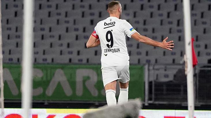 Cenk Tosun, Wout Weghorst’u geride bıraktı