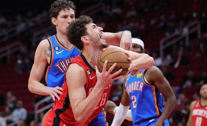 Alperen Şengün'den 17. double-double