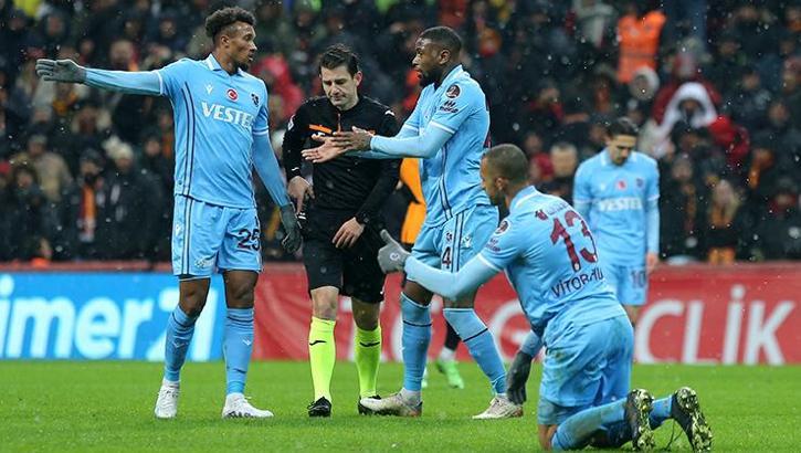 Deplasman fobisi Trabzonspor'u şampiyonluktan uzaklaştırdı