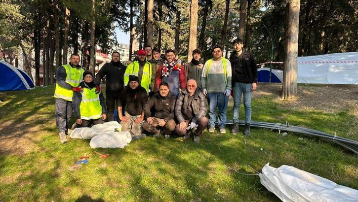 Beşiktaş derneklerinin deprem bölgesine yardımı sürüyor