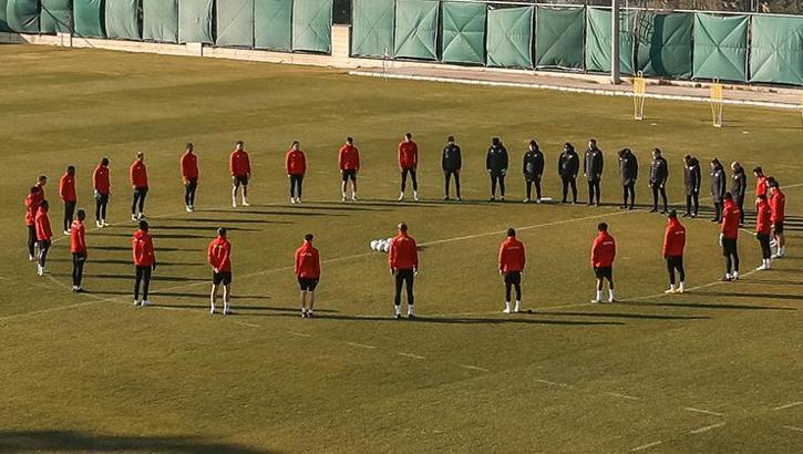 Göztepe hem çalışıyor hem yardıma koşuyor