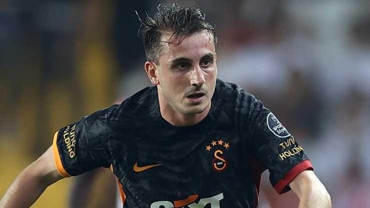 Kerem Aktürkoğlu hat-trick yaptığı topu bağışladı
