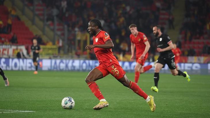 Göztepe, İzmir serüvenini kayıpsız tamamladı