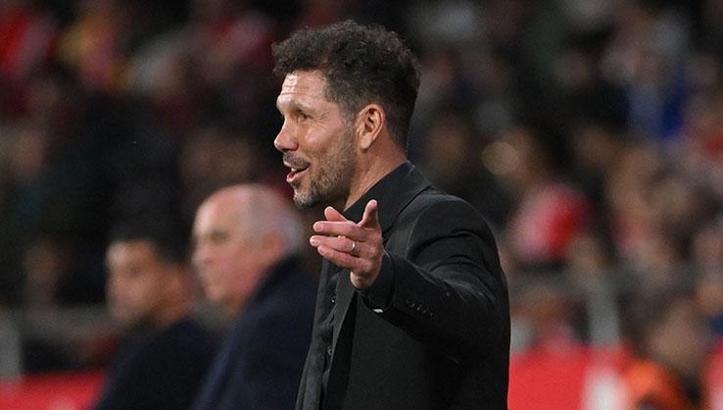 Simeone maaşından indirim yaptı