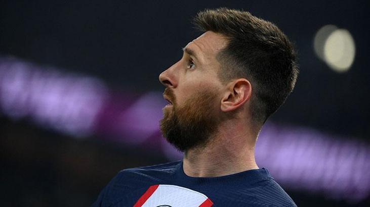 PSG'de Messi'ye ıslık!