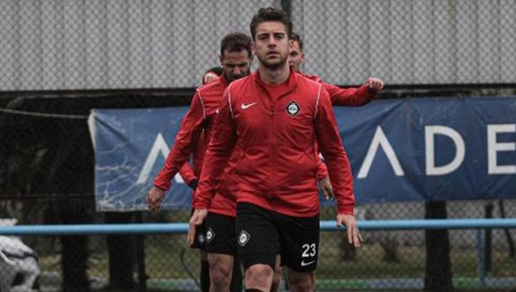 Altay'da Murat Berkan sözleşme uzattı