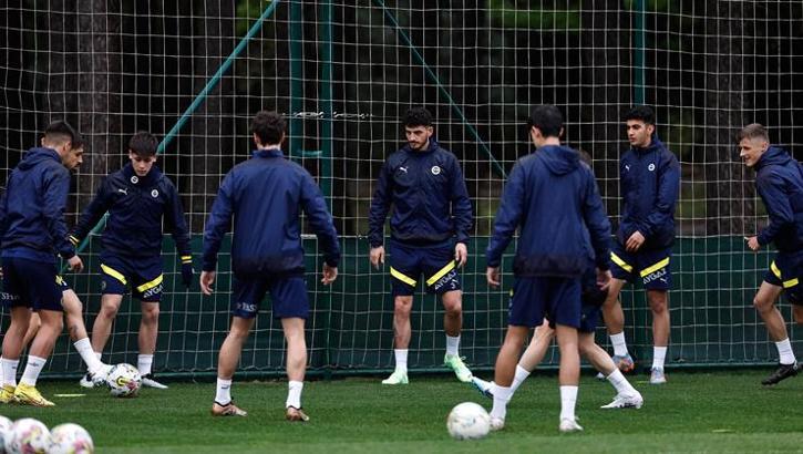 Fenerbahçe, Sivasspor maçı hazırlıklarını sürdürdü