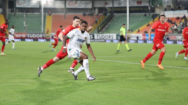 Ümraniyespor: VAR kayıtları açıklansın