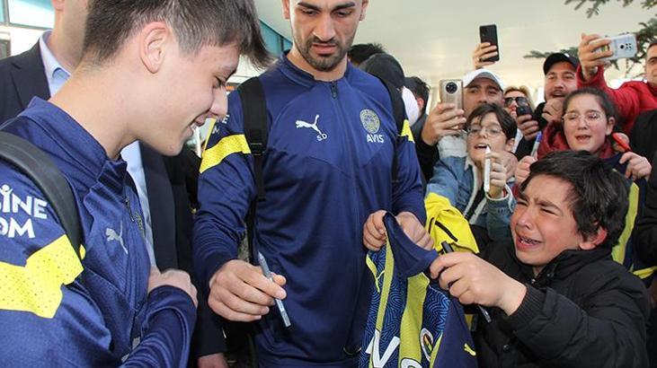 Fenerbahçe kafilesi Sivas'ta! Gözyaşlarına hakim olamadı