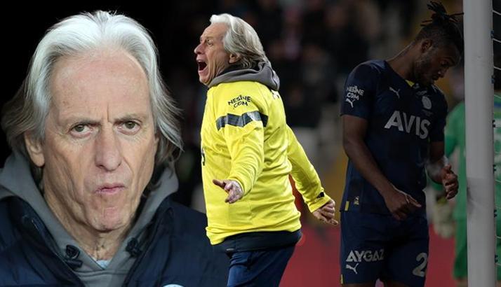 Sivaspor - Fenerbahçe maçı sonra Jesus'a olay sözler! 'Adam kafasına göre takılıyor!'