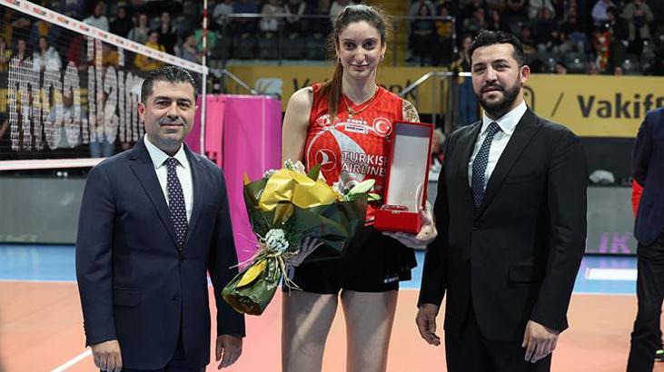 VakıfBank'tan Polen Uslupehlivan Ünver'e veda