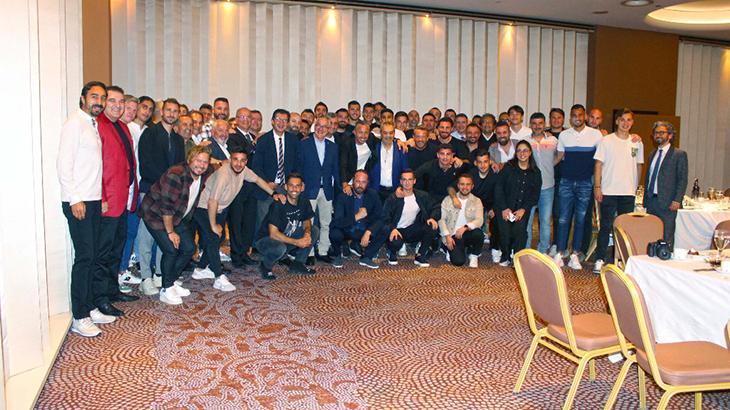 Altay divanla buluştu