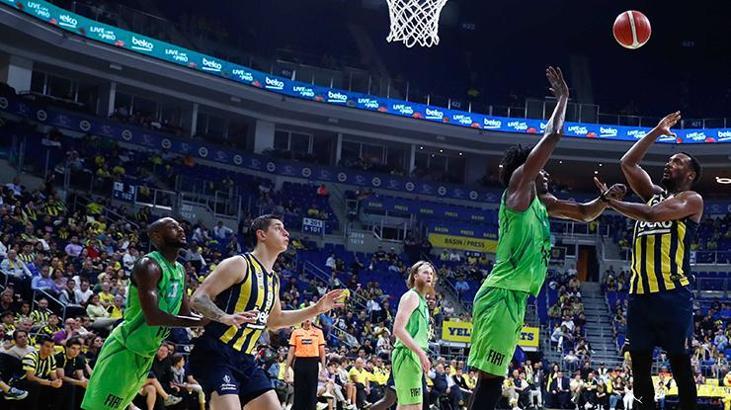 Fenerbahçe Beko, TOFAŞ'ı 93-78'le geçti