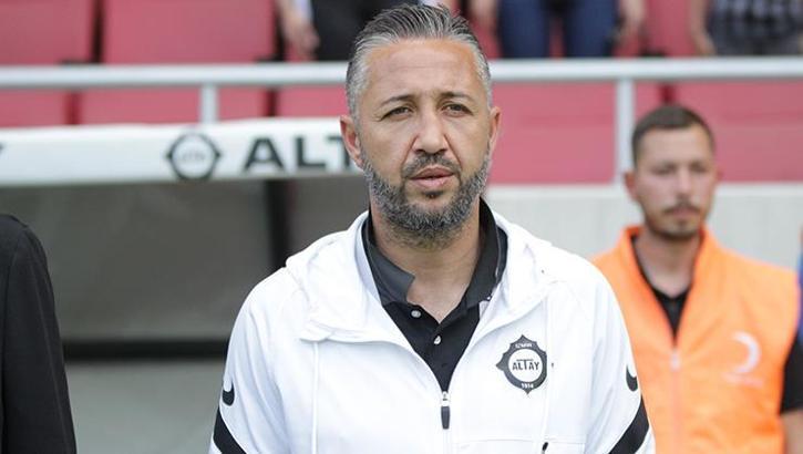 Altay, Tuna Üzümcü ile masaya oturacak