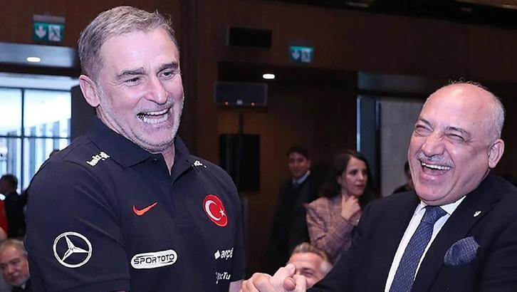 Mehmet Büyükekşi'den son dakika Stefan Kuntz açıklaması!