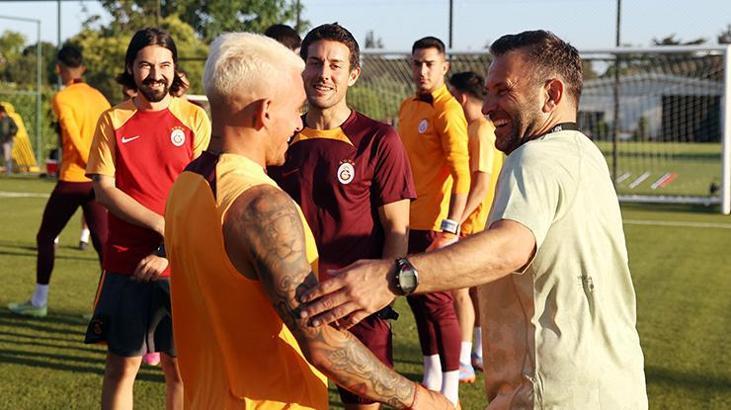 Galatasaray'da yüzler gülüyor... Okan Buruk çok mutlu