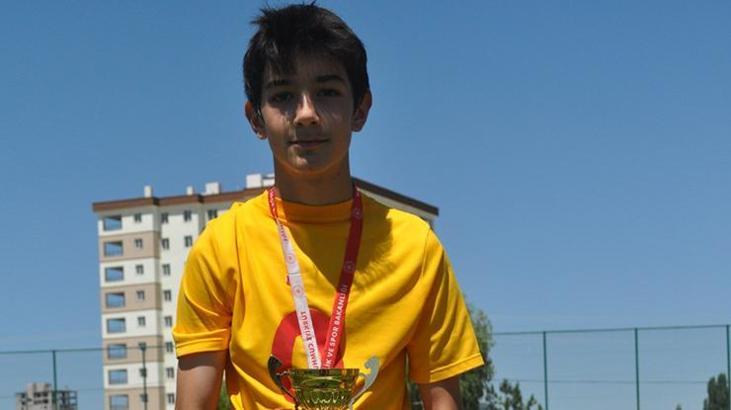 Kayserispor'da Arda Yiğit Oflaz umut veriyor