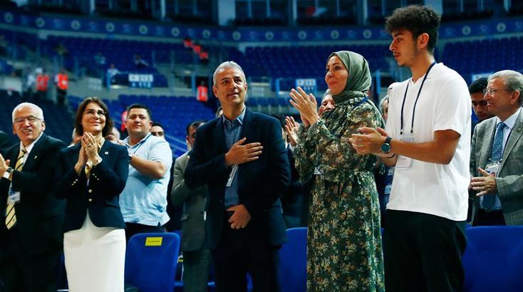 Fenerbahçe'de İsmail Kartal imzayı atıyor