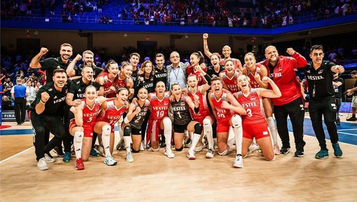 Filenin Sultanları ABD'yi yıktı geçti! Voleybol Milletler Ligi'nde finaldeyiz