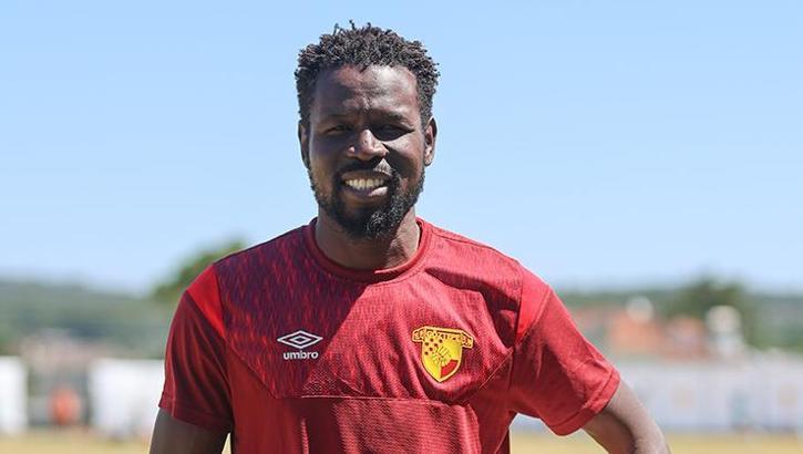 Göztepe'de Mame Diouf sevinci yaşanıyor