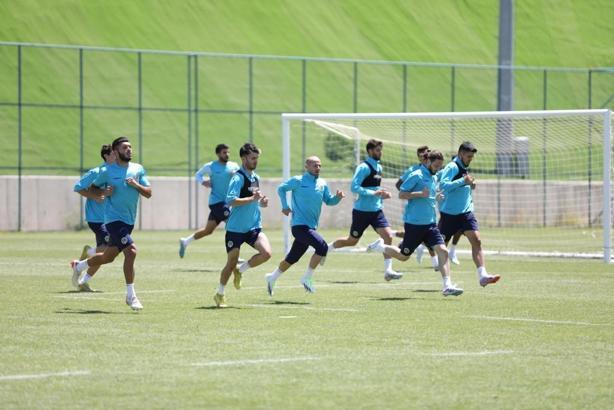 Alanyaspor'da yeni sezon hazırlıkları sürüyor