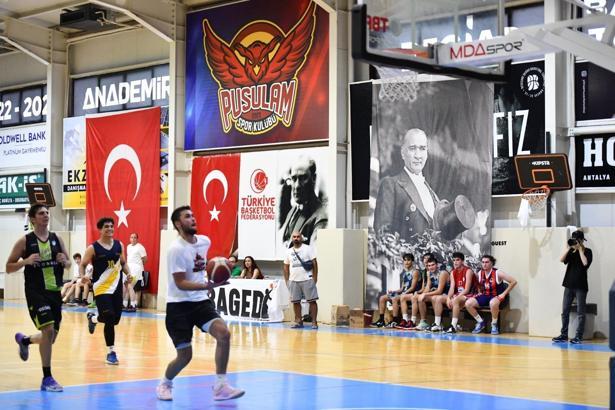 Denizli basketbolunda bir ilk yaşandı