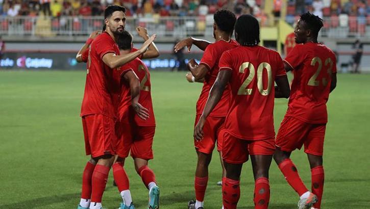 Göztepe, geçen seneye benzer bir fikstür çekti
