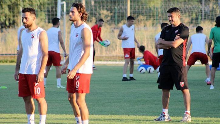 Karşıyaka, Bolu'da kampa giriyor