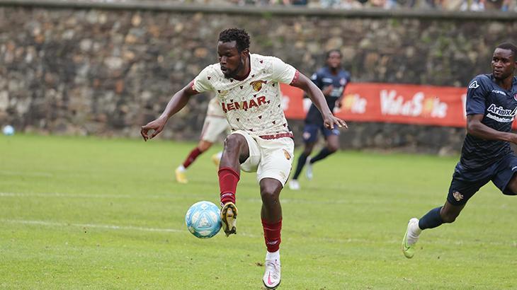 Mame Diouf'tan Göztepe'ye büyük övgü