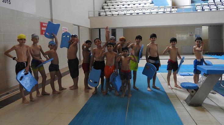 Kilis'te depremzedelere özel yüzme kursu