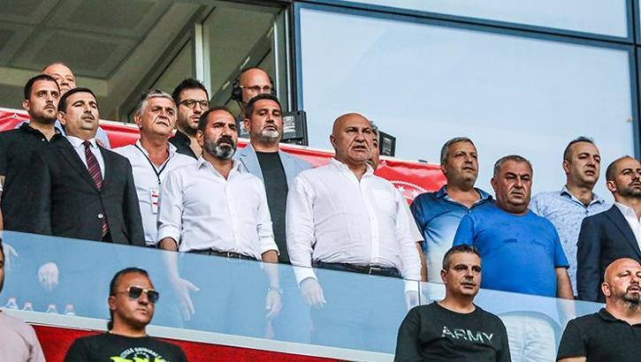 Samsunspor Başkanı Yüksel Yıldırım'dan transfer açıklaması
