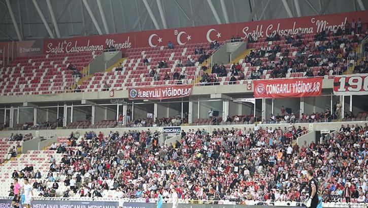 Sivasspor-Antalyaspor maçına az ilgi