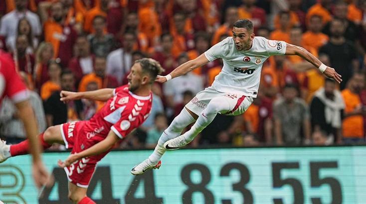 Galatasaray'da Hakim Ziyech, yüzleri güldürüyor