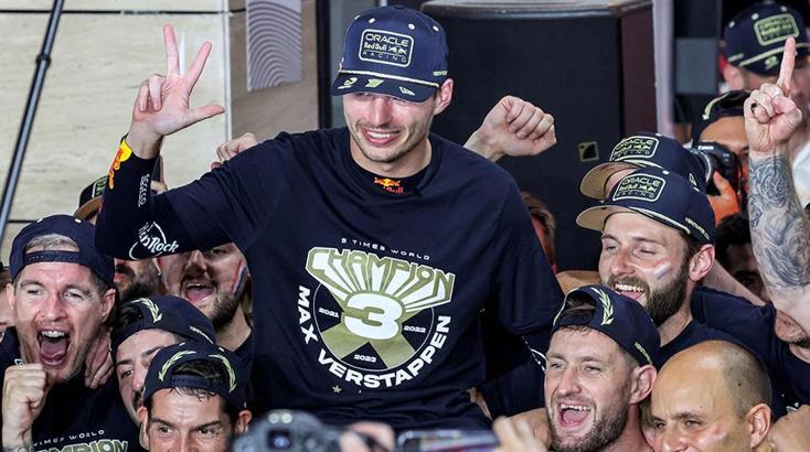 Formula 1'de Max Verstappen'den üst üste 3. şampiyonluk