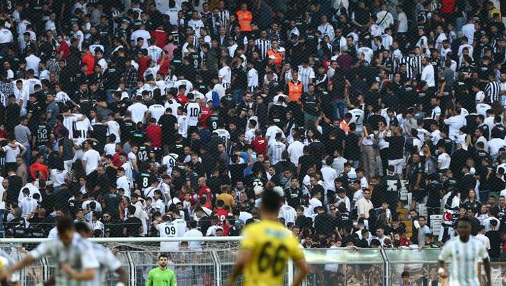 Beşiktaş taraftarının tepkisi dinmiyor