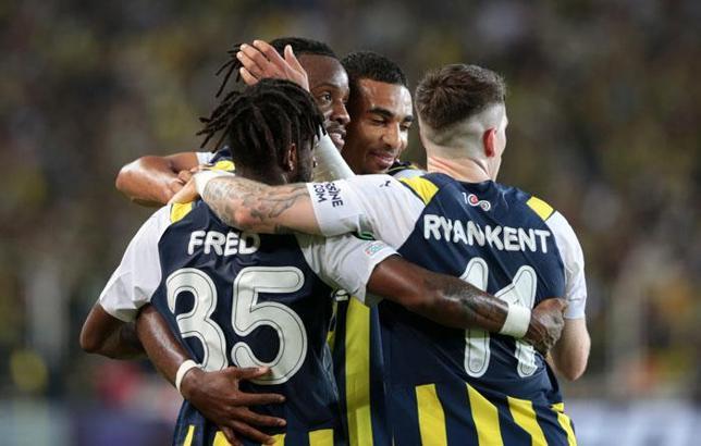 Fenerbahçe, bir ilke daha imza attı! Yine zafer...
