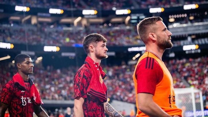 Galatasaray'a iyi haber! Manchester United'ın yıldızı İstanbul'da yok...