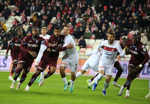 GOL DÜELLOSUNDA KAZANAN YOK! (ÖZET) Sivasspor - Trabzonspor maç sonucu: 3-3  - Futbol Haberleri - Spor