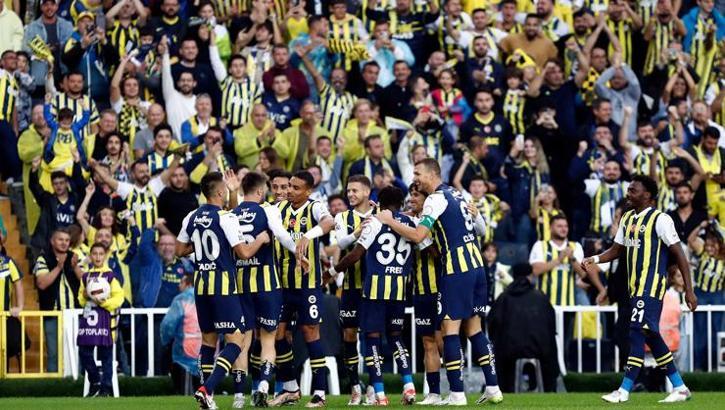 Fenerbahçe'de İsmail Kartal 11'i değiştiriyor!
