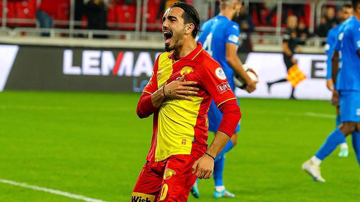 Göztepe’de Yalçın Kayan taraftarla barıştı
