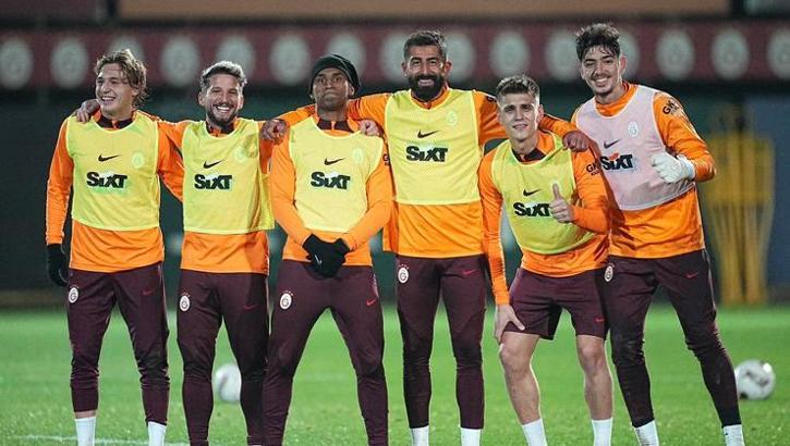 Galatasaray, Adana Demirspor Provalarına Başladı - Fanatik Gazetesi ...