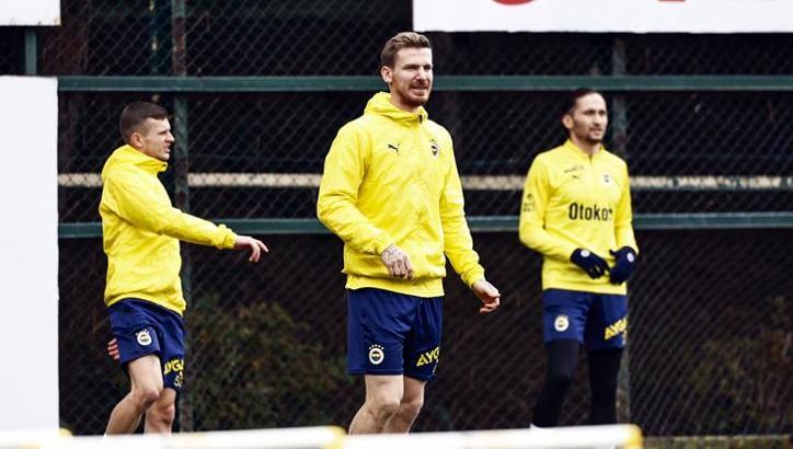 Fenerbahçe derbi hazırlıklarına devam etti