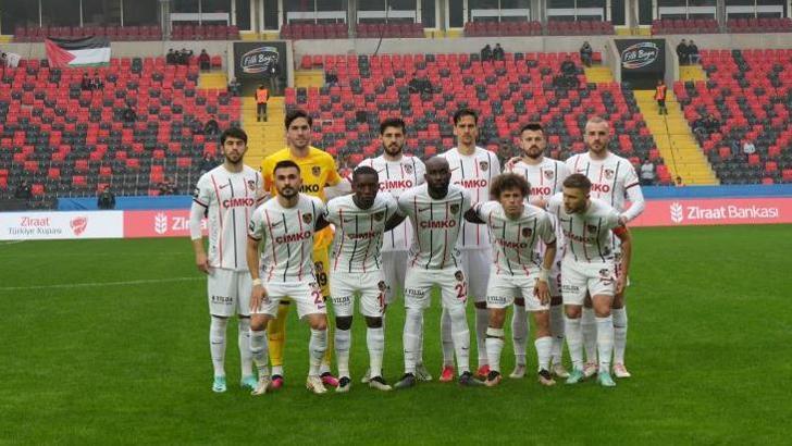 Gaziantep FK, Türkiye Kupası'nda farklı kazanıp turu kaptı- Son Dakika Spor  Haberleri