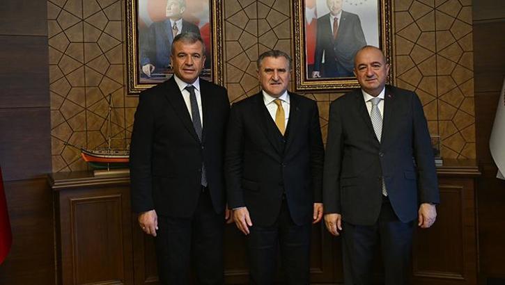 Gençlik ve Spor Bakanı Osman Aşkın Bak, Çekmeköy'de kamp ve eğitim merkezinin açılışını gerçekleştirdi