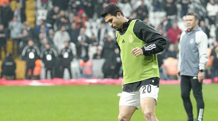 Beşiktaş'ta Necip Uysal'a zamlı sözleşme