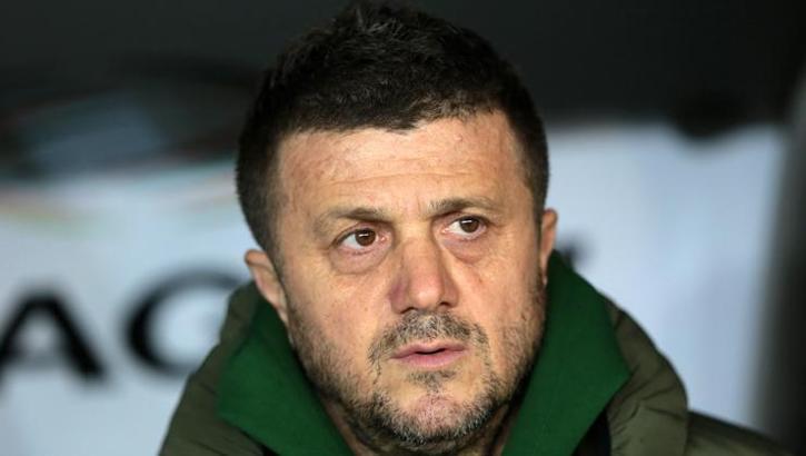 Konyaspor Teknik Direktörü Hakan Keleş'ten Fenerbahçe mağlubiyeti sonrası istifa sinyali!