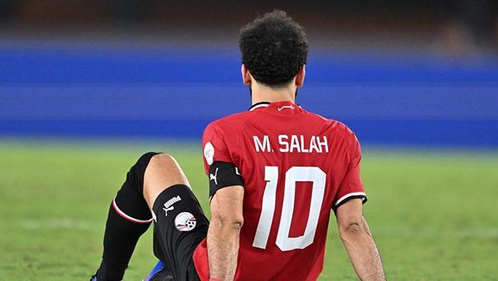 Premier Lig devi Liverpool'a Mohamed Salah şoku! Oyundan ağlayarak çıktı